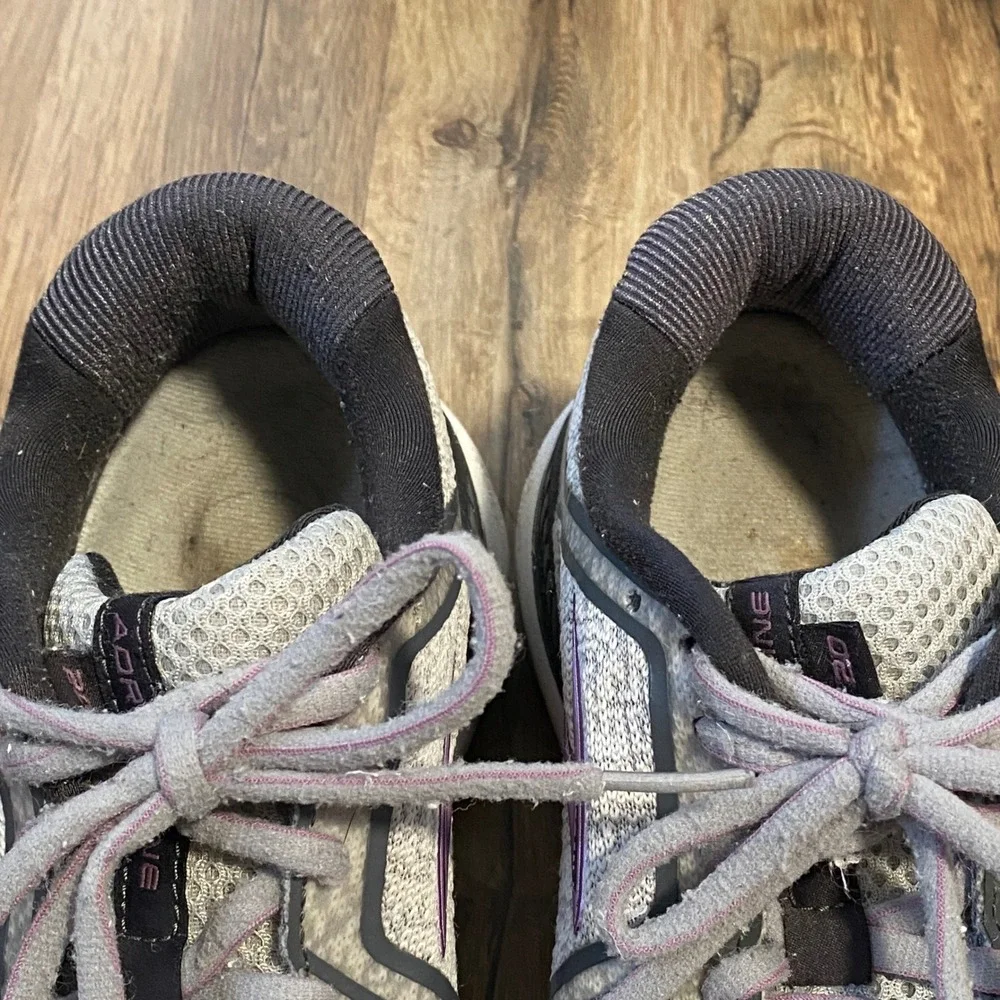 Brooks Women's Gray and Purple Running Sneakers
